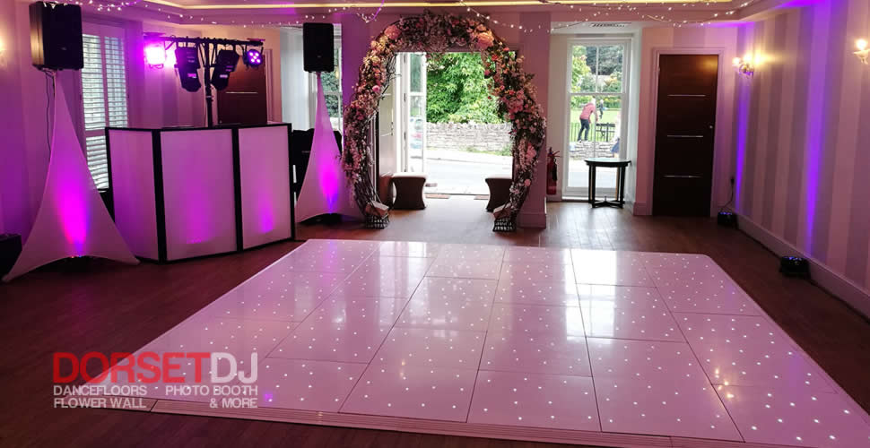 Kings Arms Christchurch LED white dance floor with wedding DJ